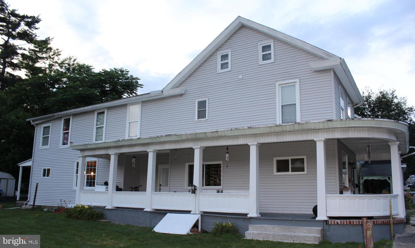116 Walnut St Property Photo 1