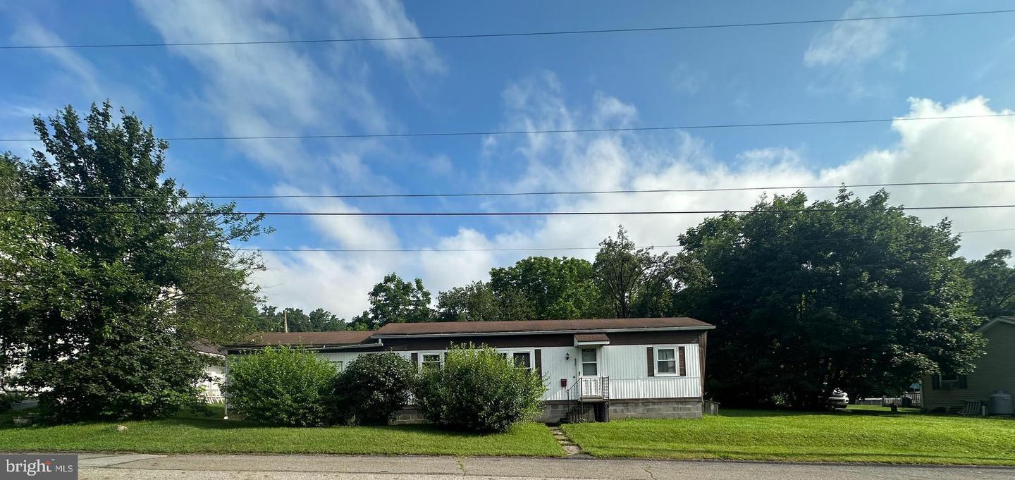 511 Greenfield St Property Photo 1