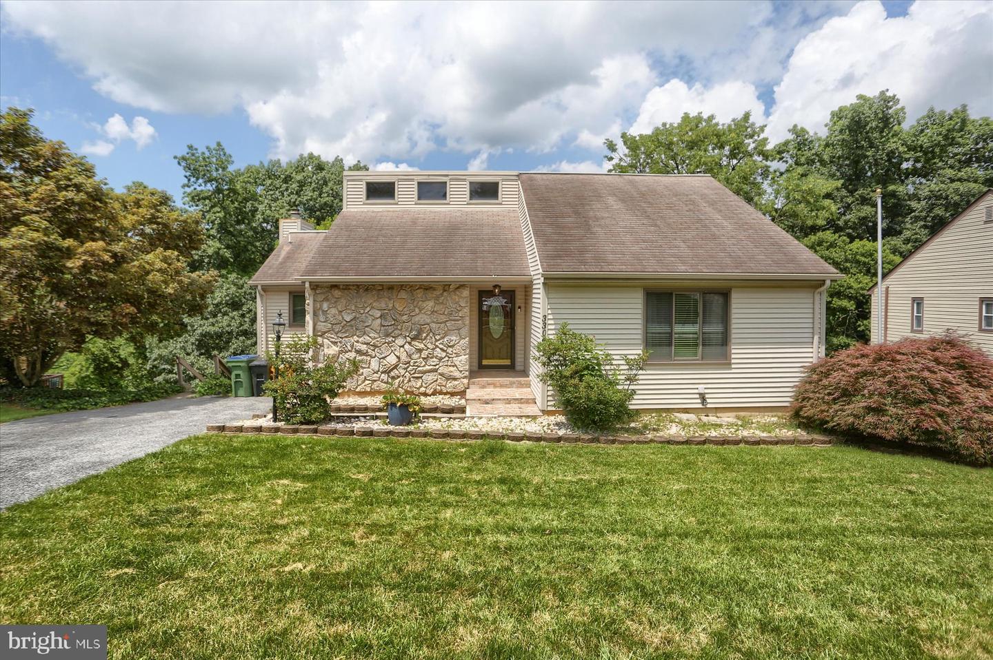3304 Ridgeway Rd Property Photo 1