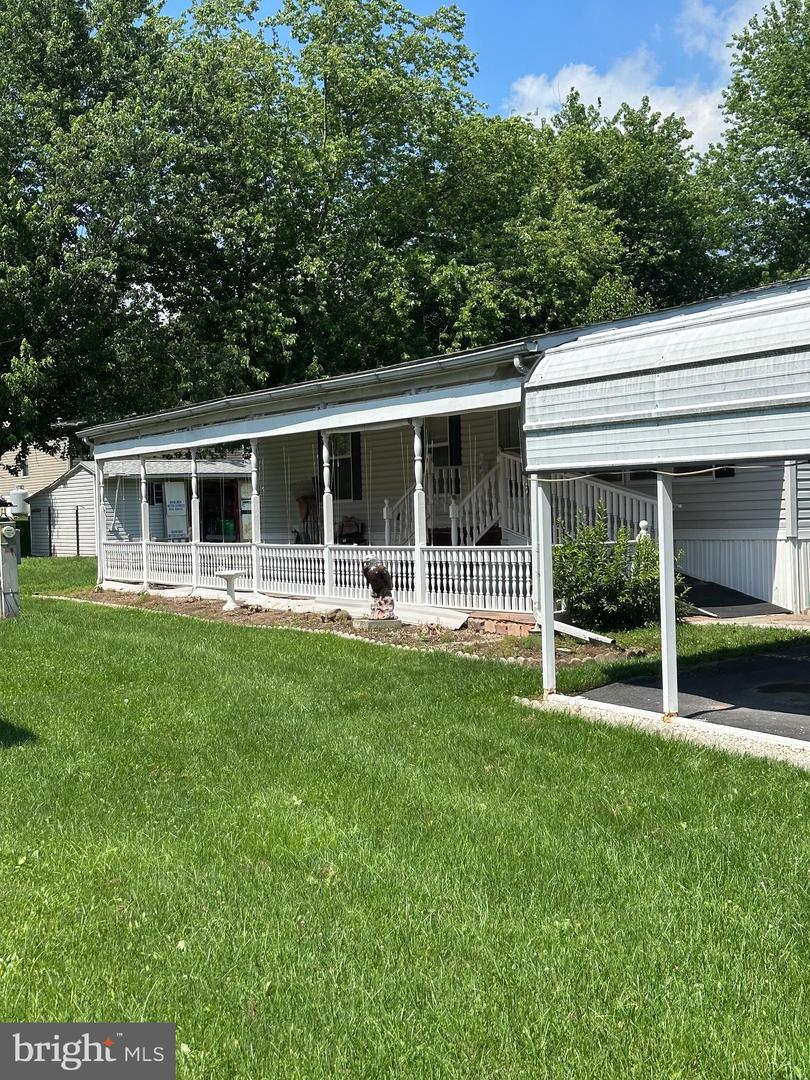 7 Siding Ln Property Photo 1