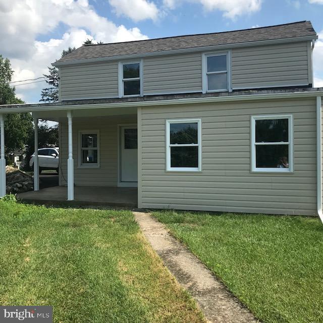 218 N Railroad St Property Photo 1