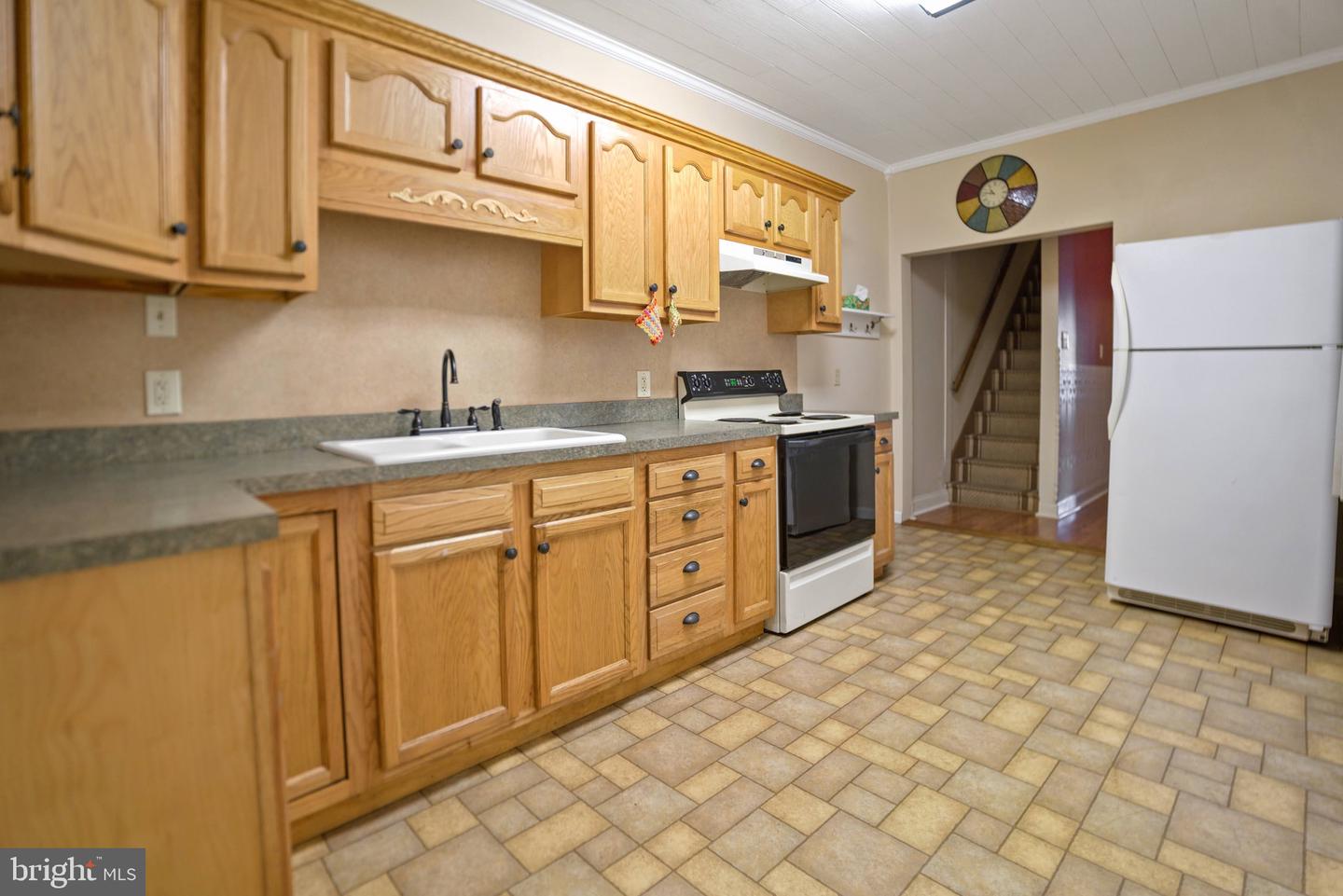 1527-1/2 Derry St Property Photo 1