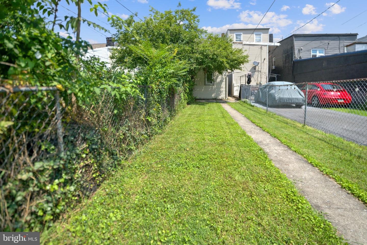 1527-1/2 Derry St Property Photo 15