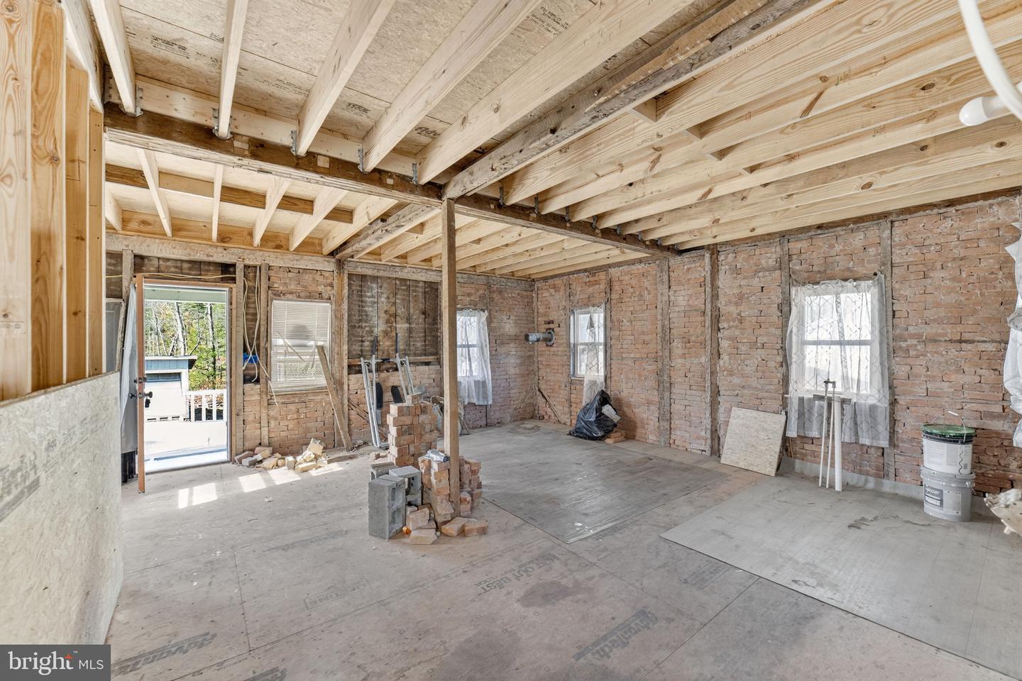 1238 Erdman Rd Property Photo 11