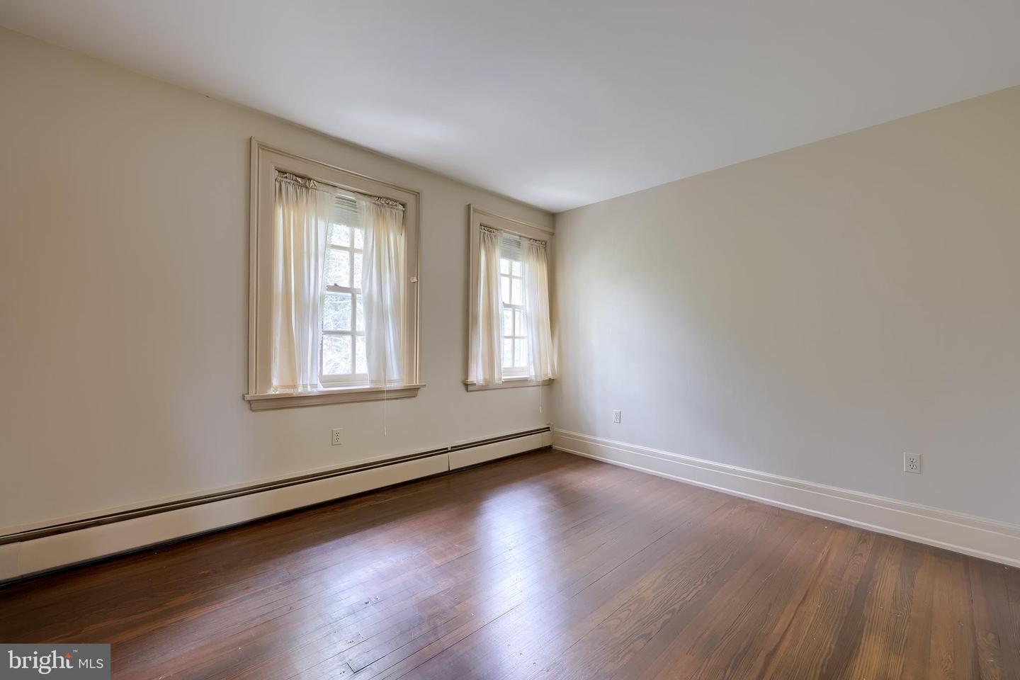 226 E Caracas Ave Property Photo 37