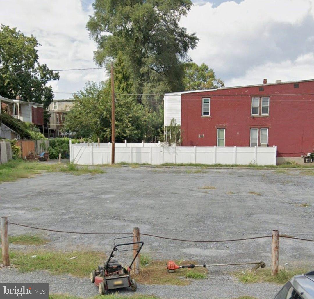 644 RADNOR ST