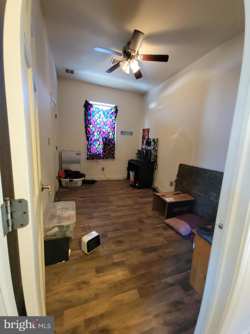 565 Main St Property Photo 15