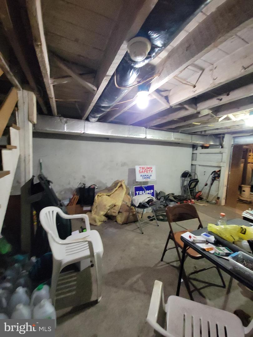 565 Main St Property Photo 26