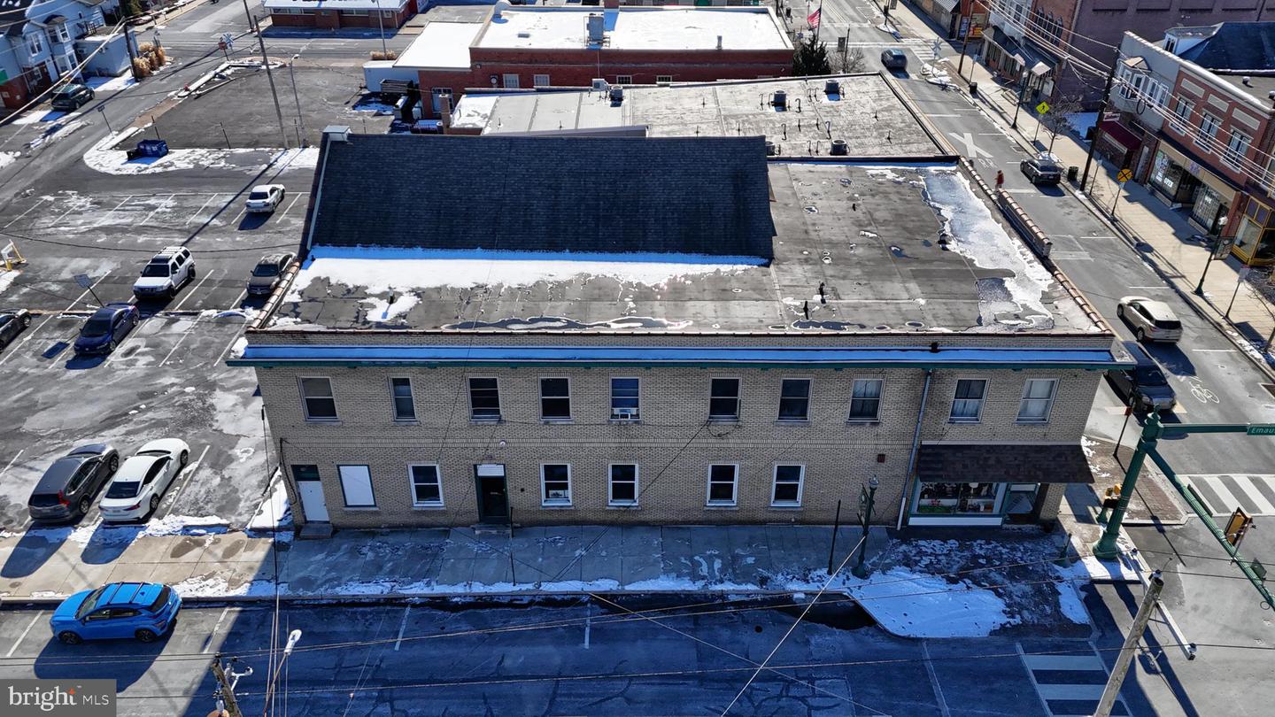 2 S Union St Property Photo 21