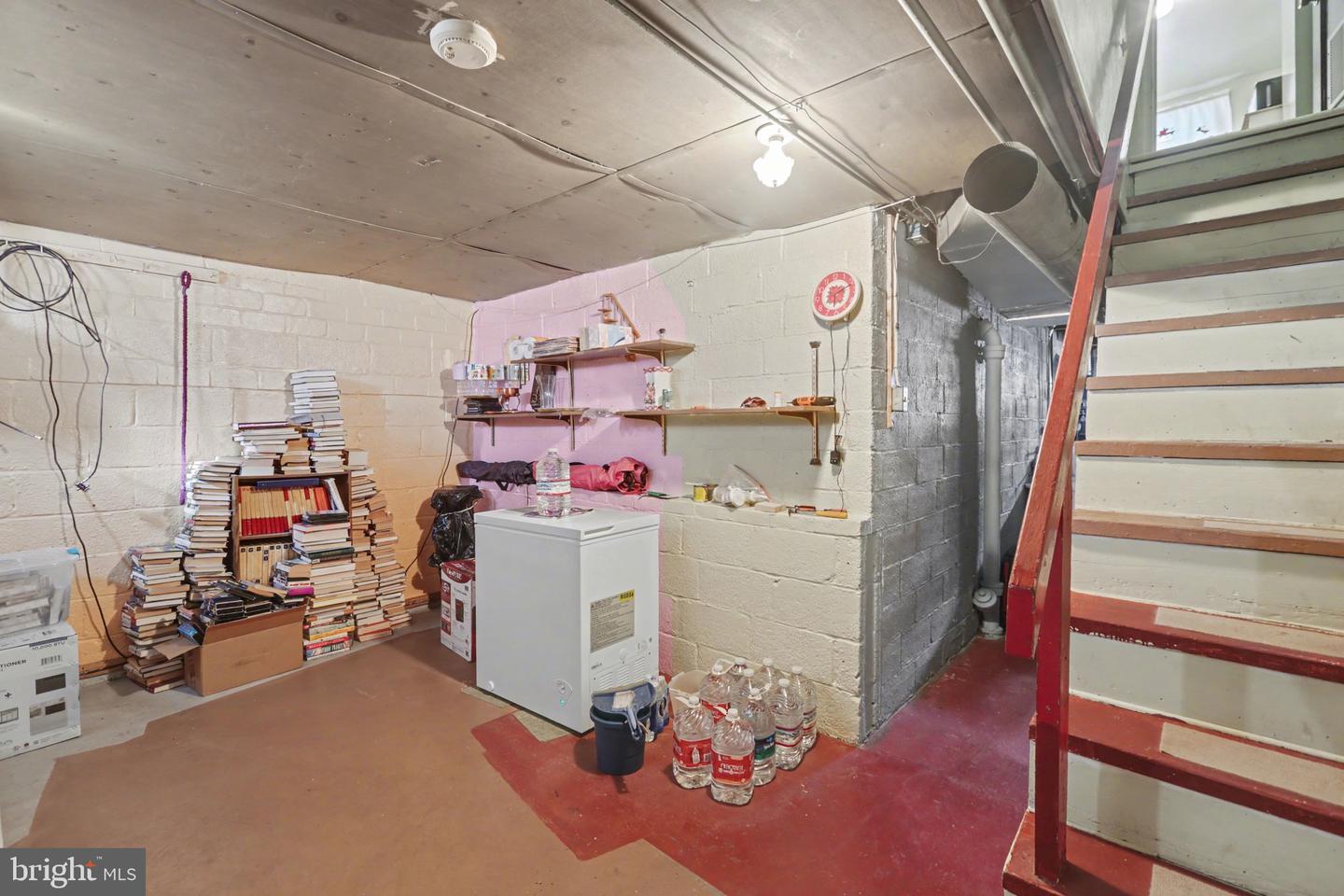 2104 Berryhill St Property Photo 20