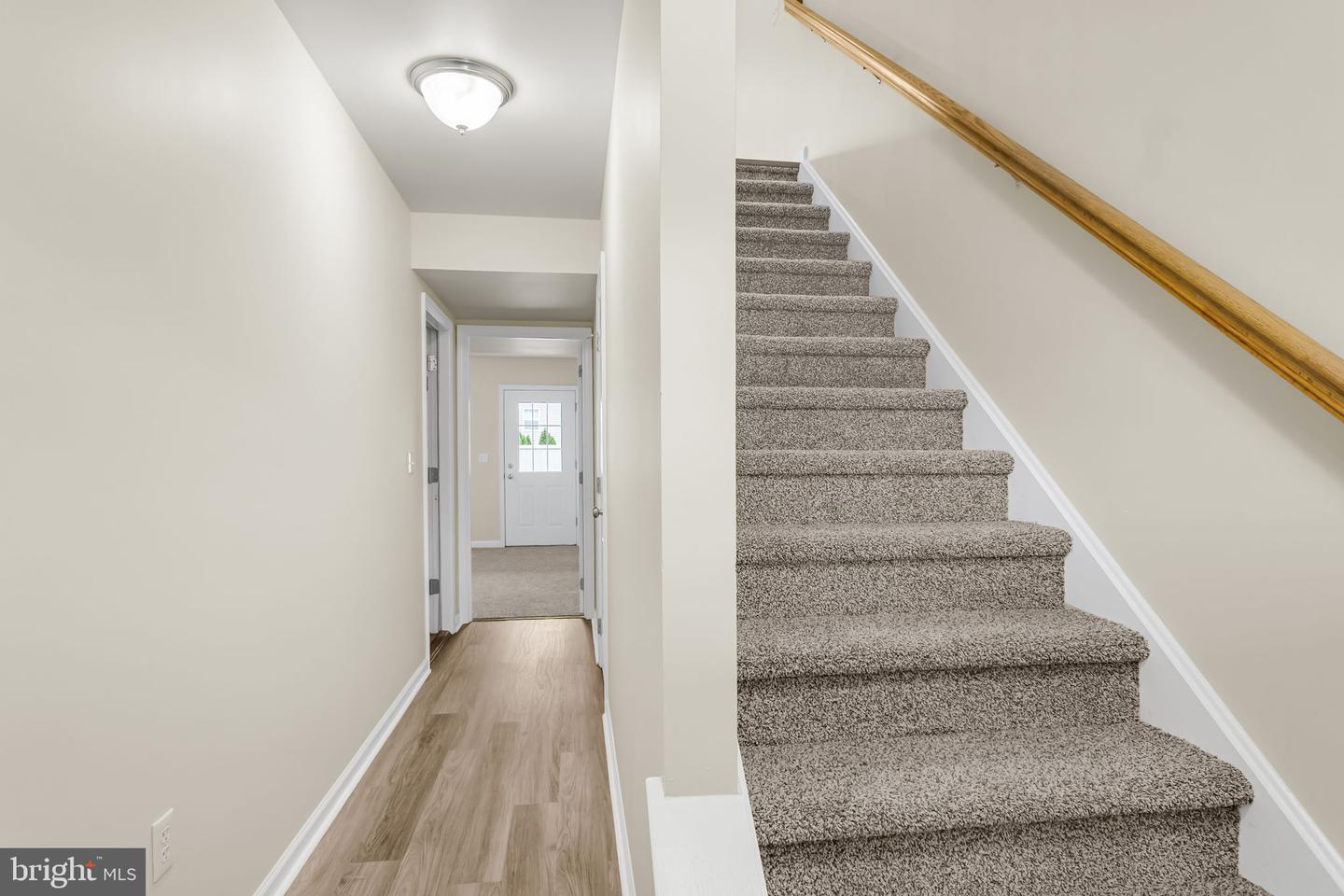 856 Gregs Dr Property Photo 2