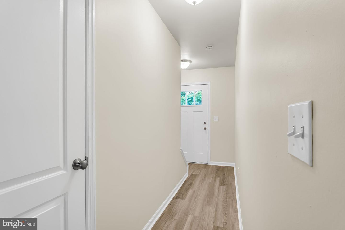 856 Gregs Dr Property Photo 3