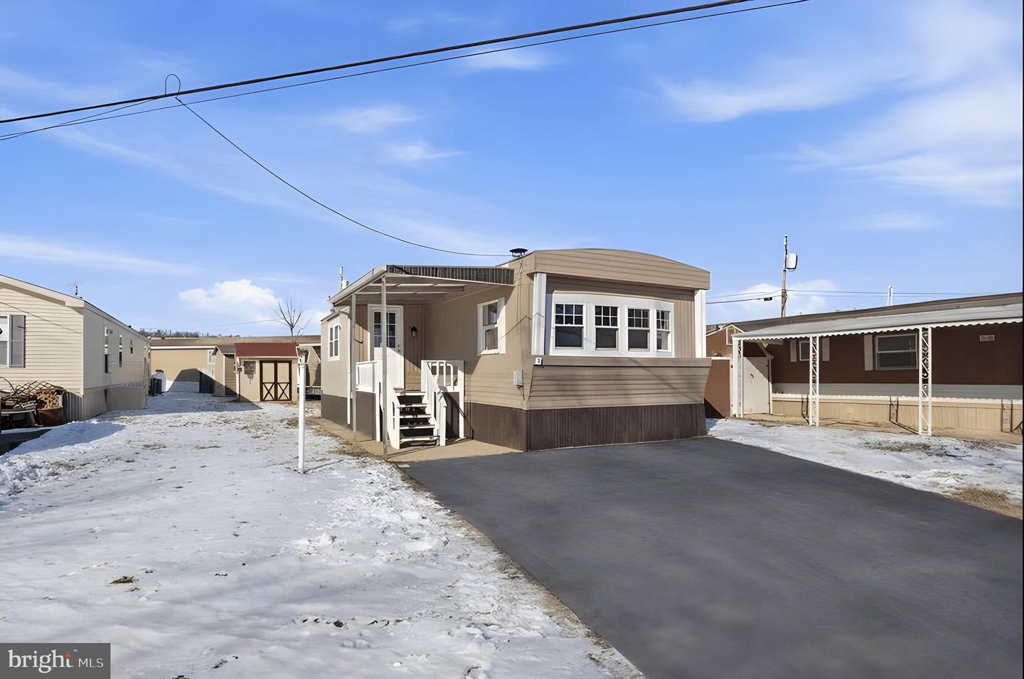 10 CARAVAN CT
