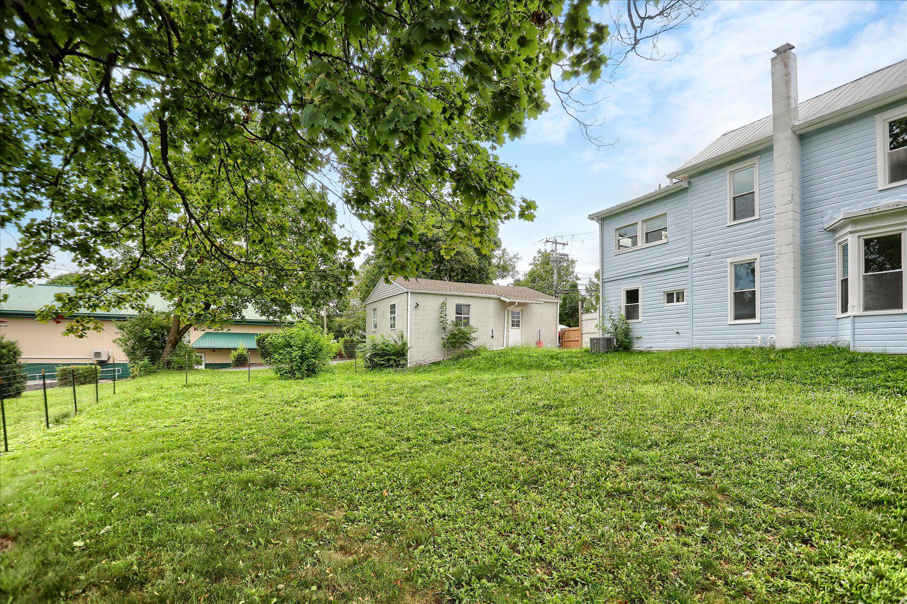 801 N Mountain Rd Property Photo 6