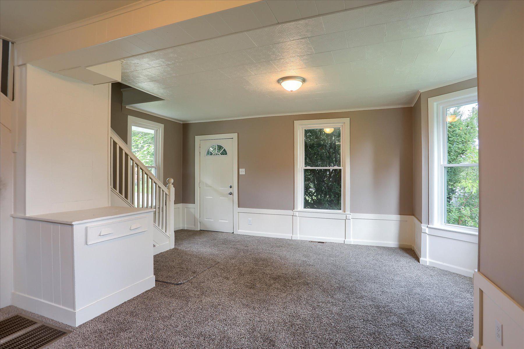 801 N Mountain Rd Property Photo 14