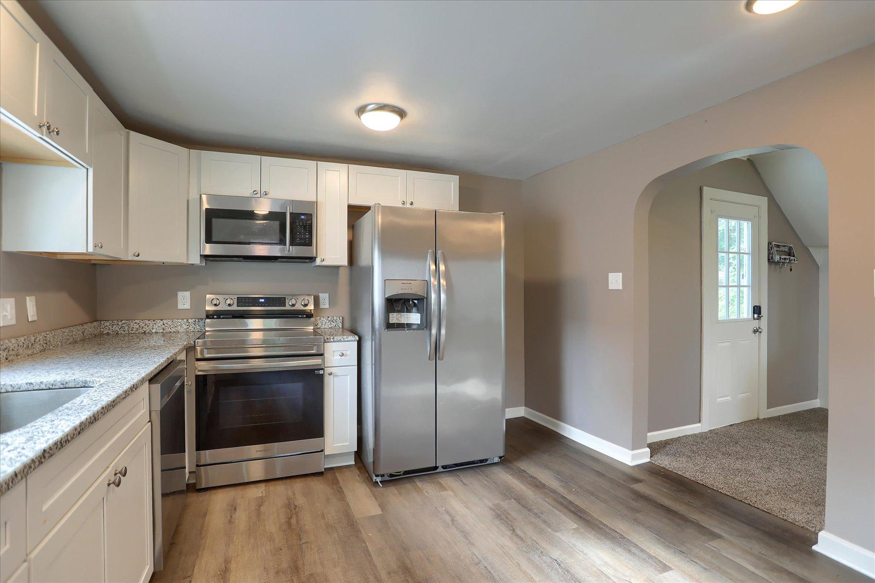 801 N Mountain Rd Property Photo 18