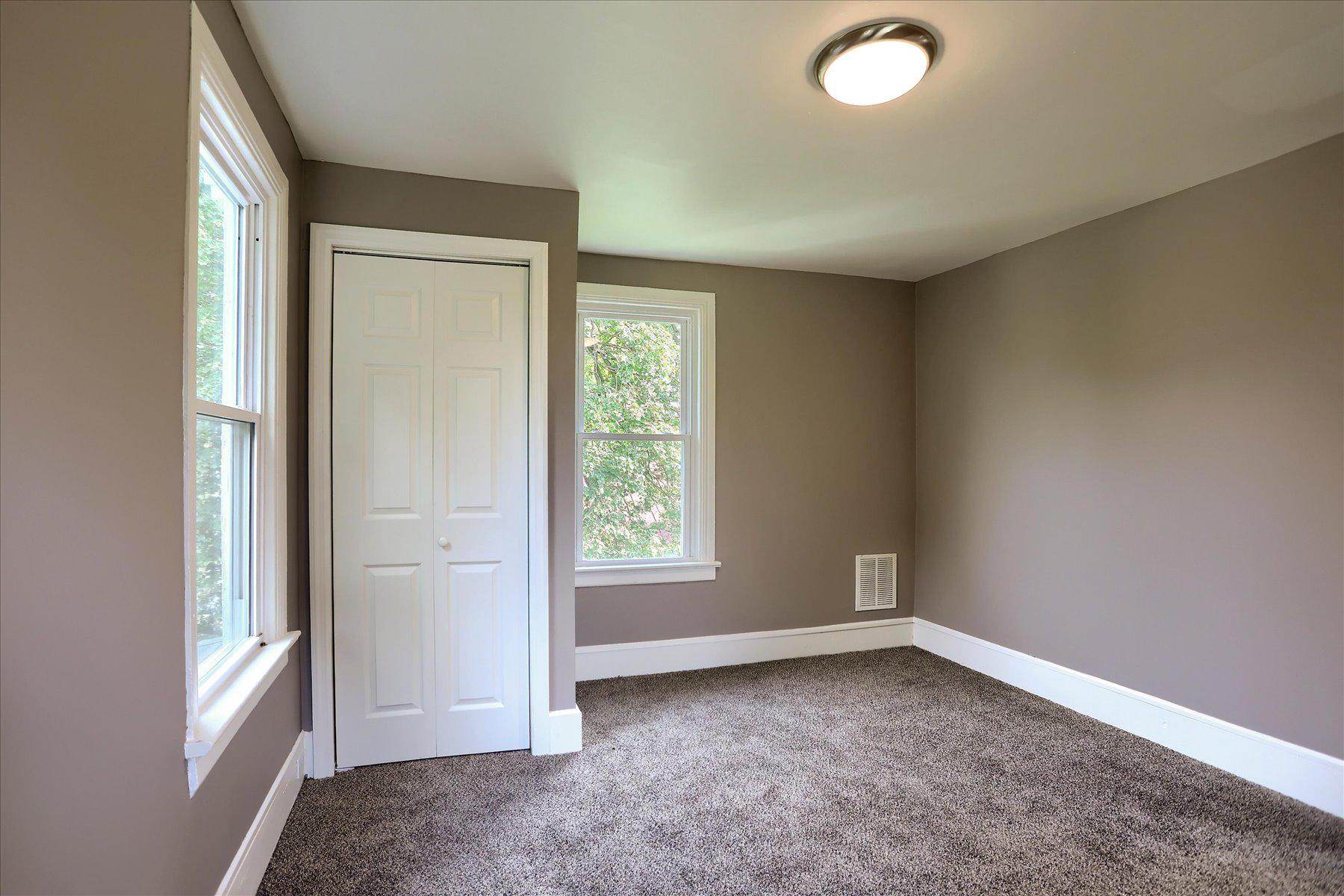 801 N Mountain Rd Property Photo 27