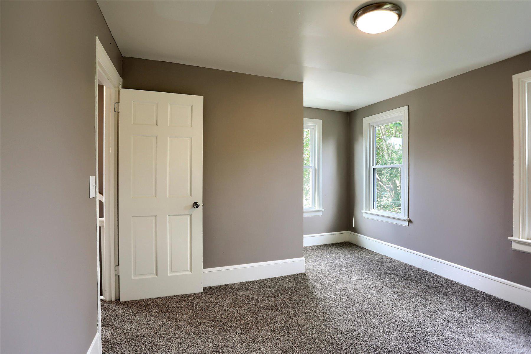 801 N Mountain Rd Property Photo 28