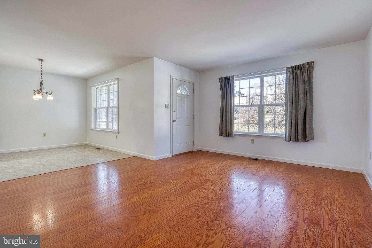213 Market St Property Photo 6
