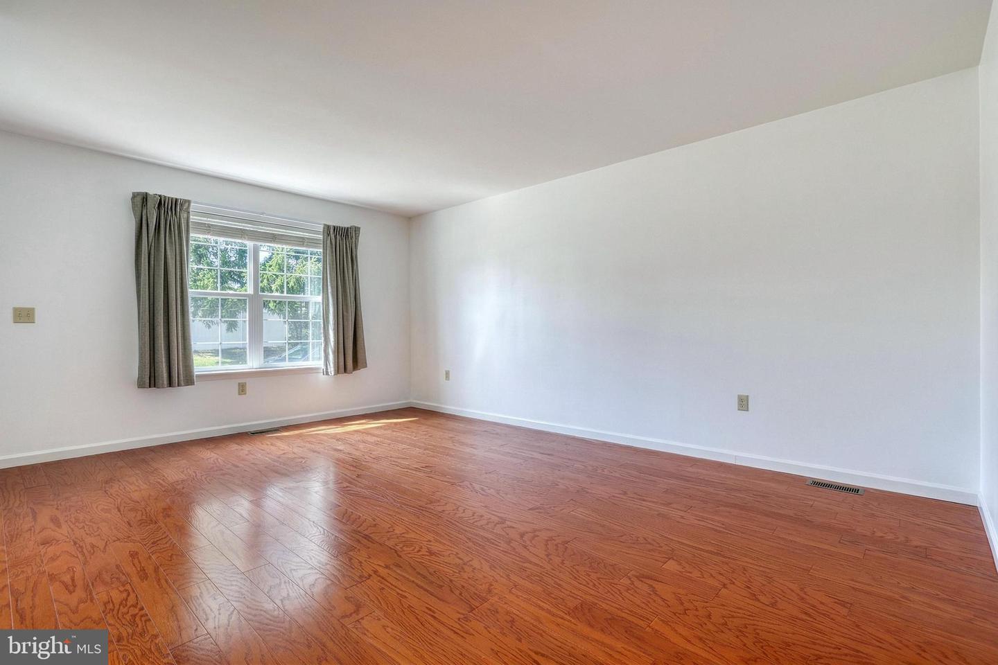 213 Market St Property Photo 7