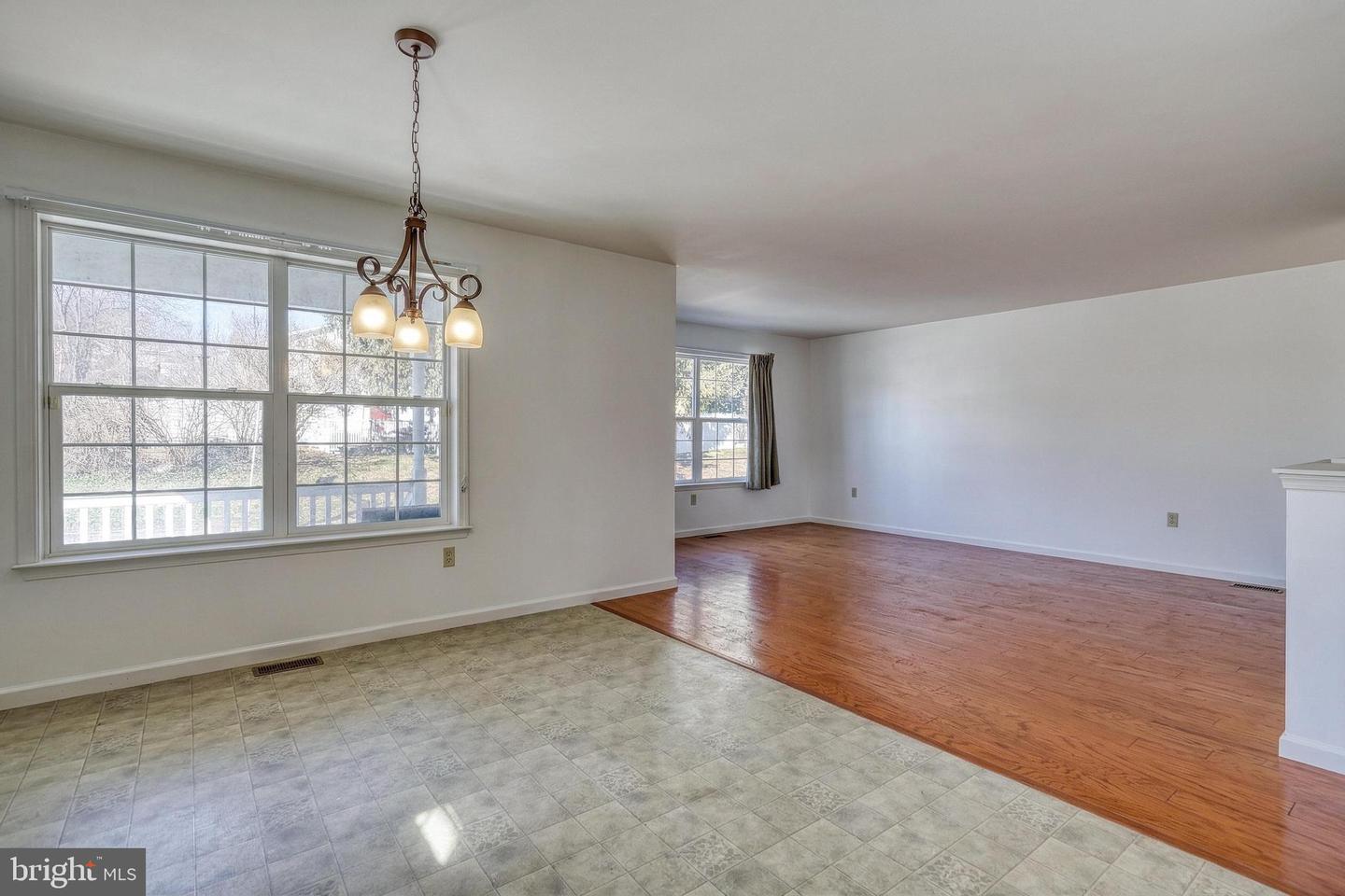 213 Market St Property Photo 15
