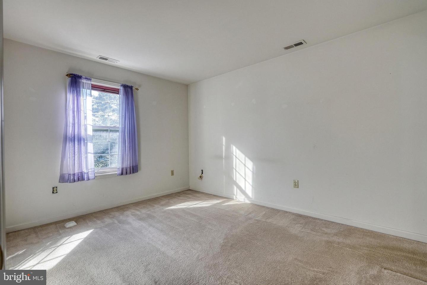 213 Market St Property Photo 22