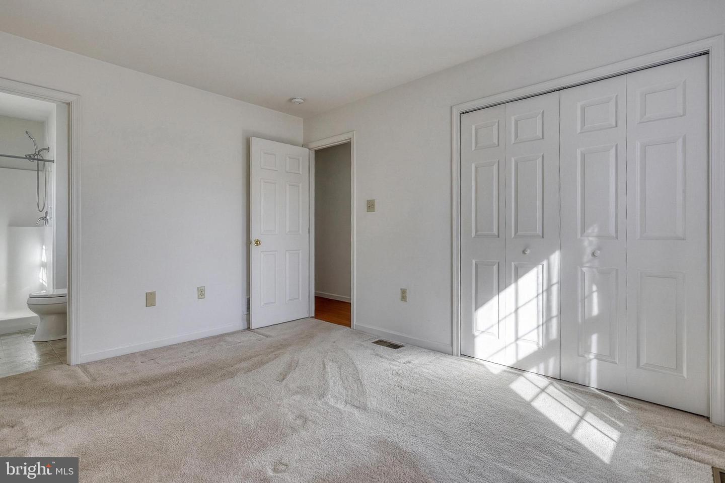 213 Market St Property Photo 24