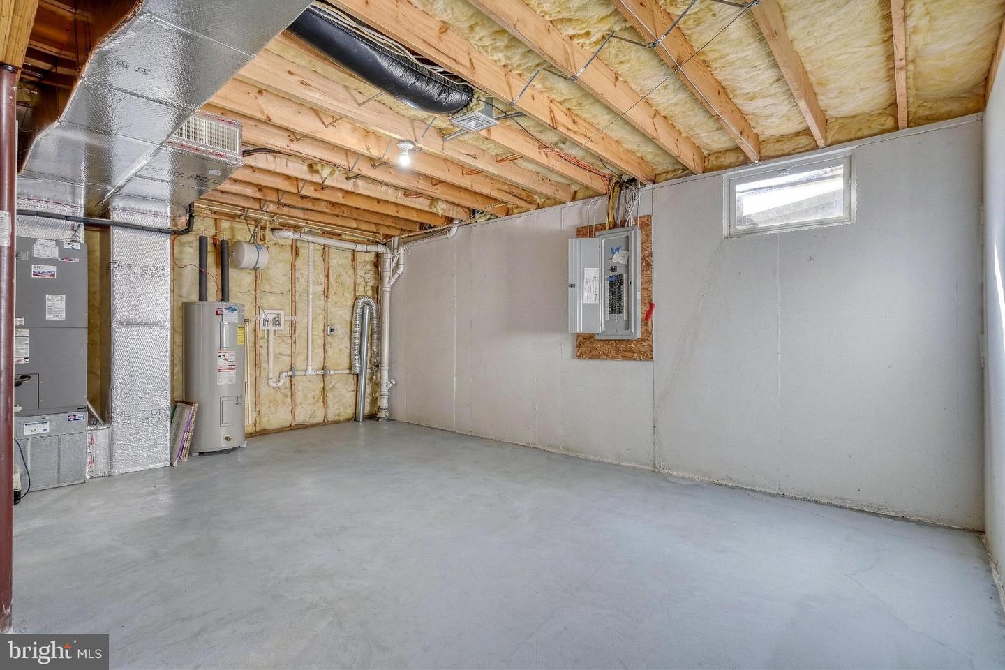 213 Market St Property Photo 28
