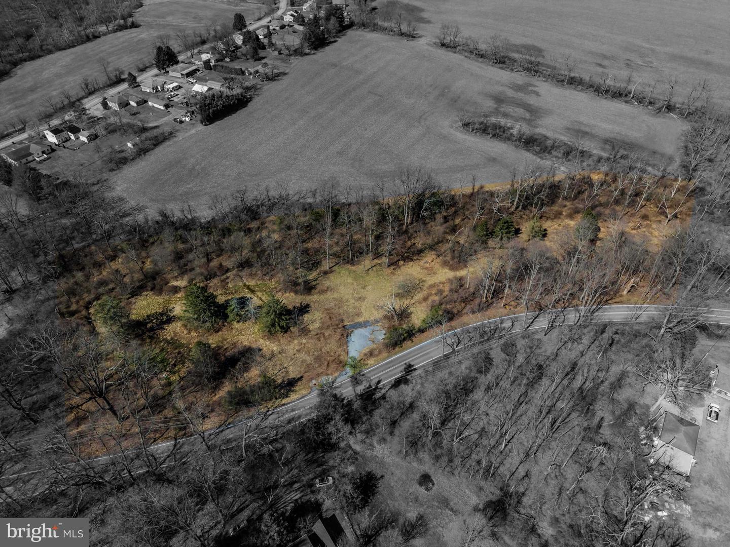 728 Piketown Rd Property Photo 2
