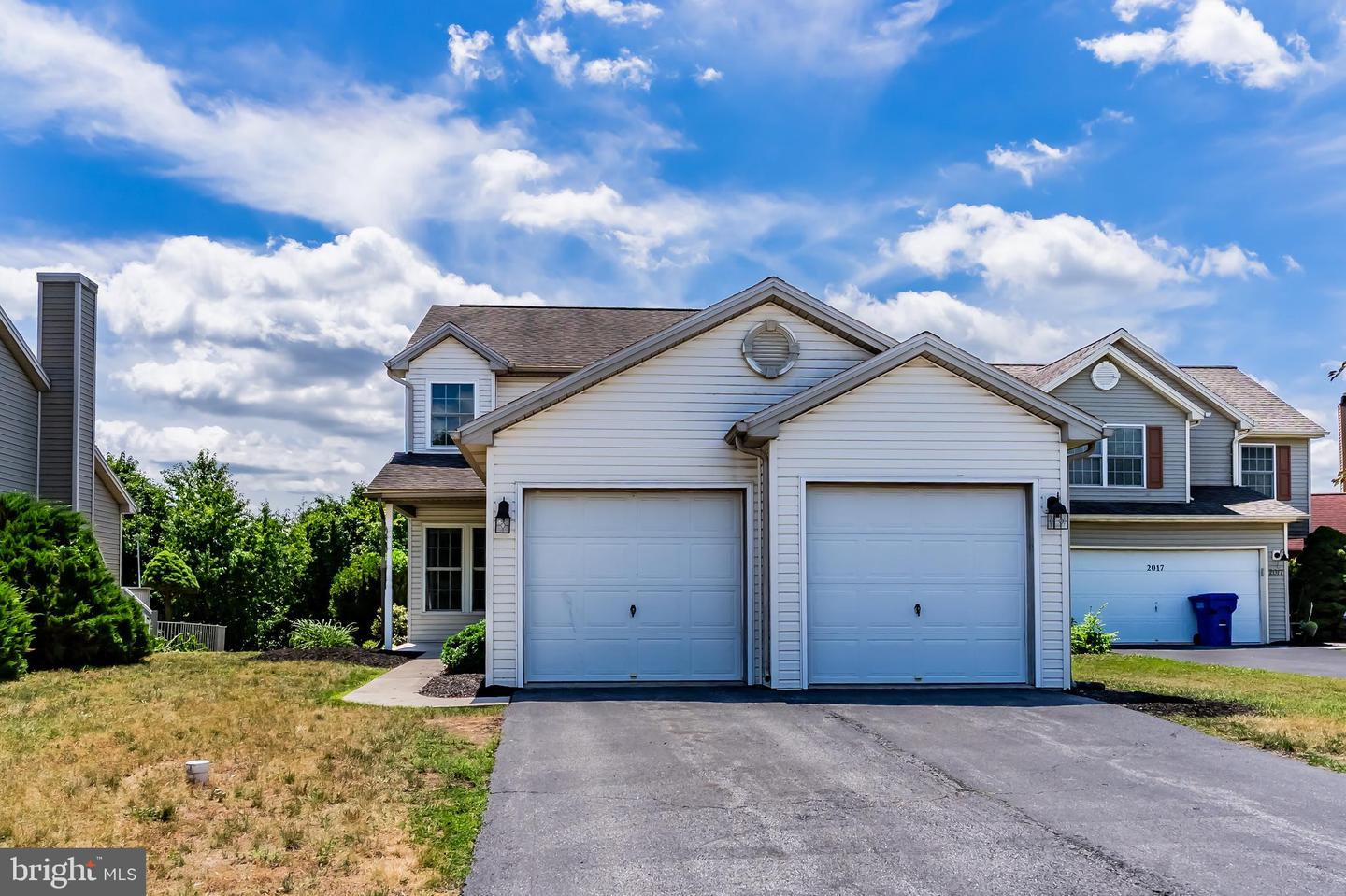 2015 Alexis Dr Property Photo 1