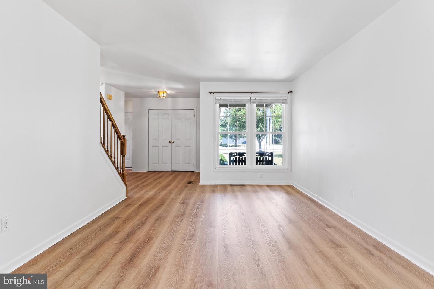 2015 Alexis Dr Property Photo 4