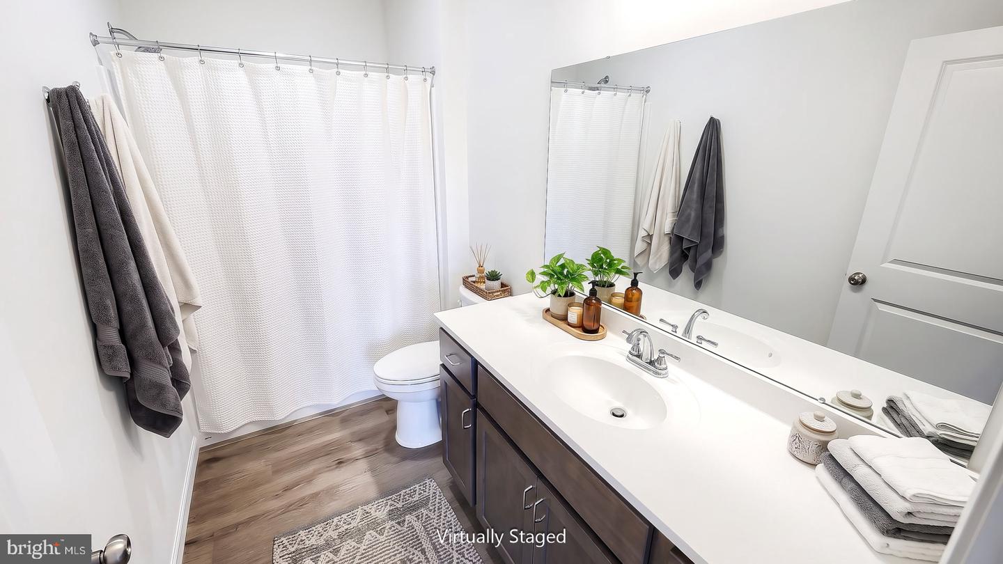 7837 Oak Brook Dr Property Photo 7