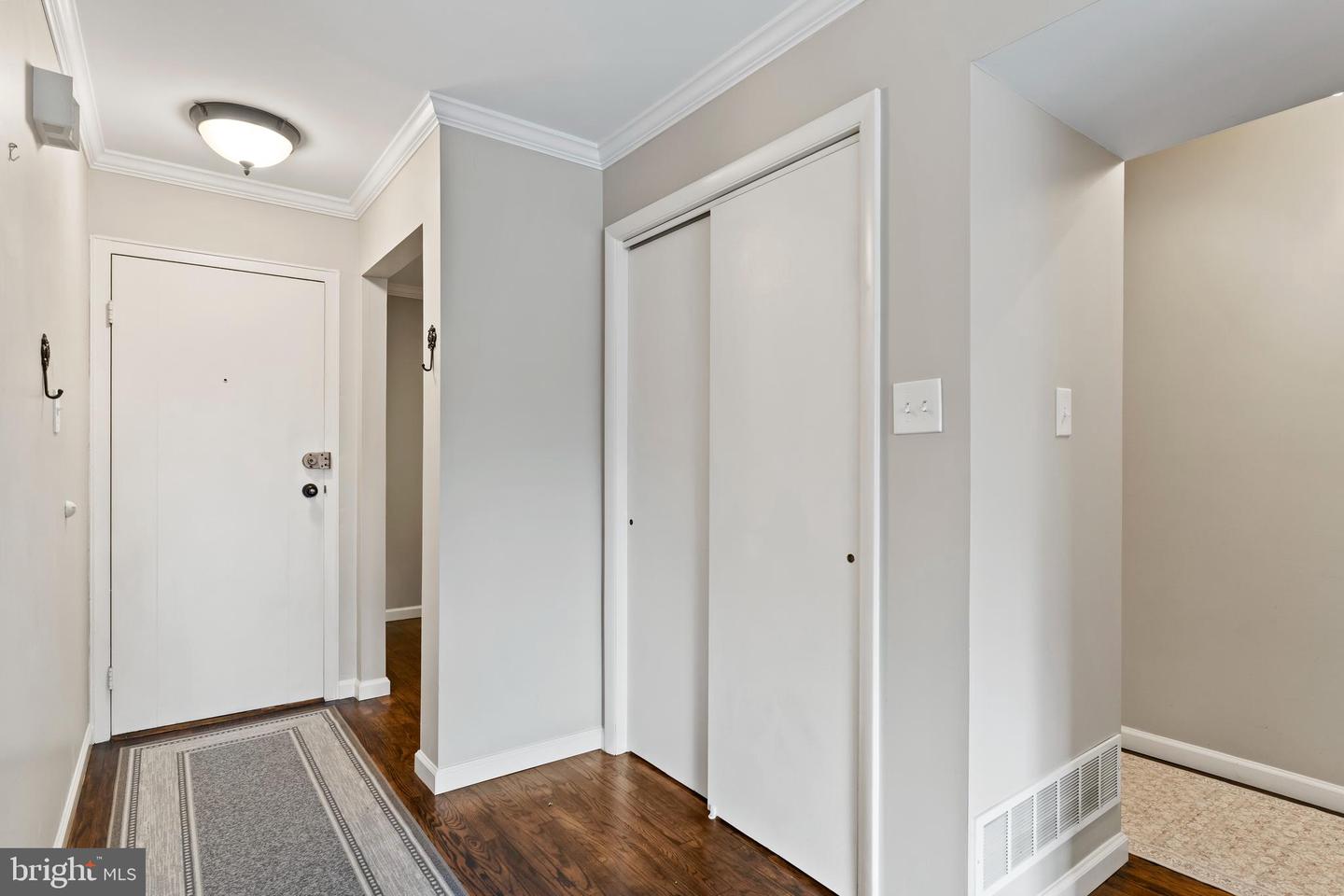 3643 N Front St Property Photo 6