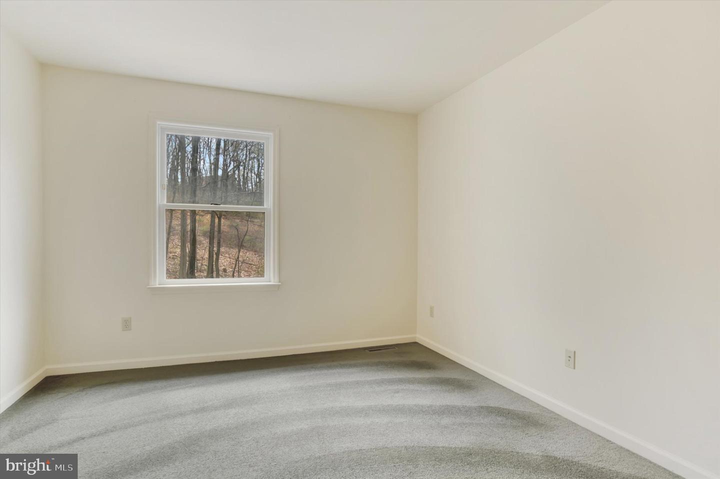 576 Kelker St Property Photo 12