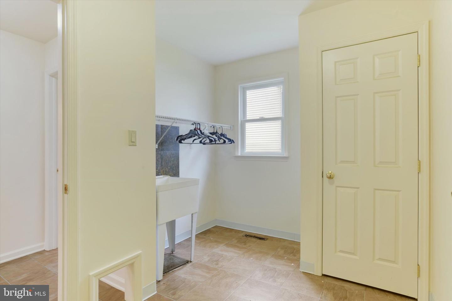 576 Kelker St Property Photo 22