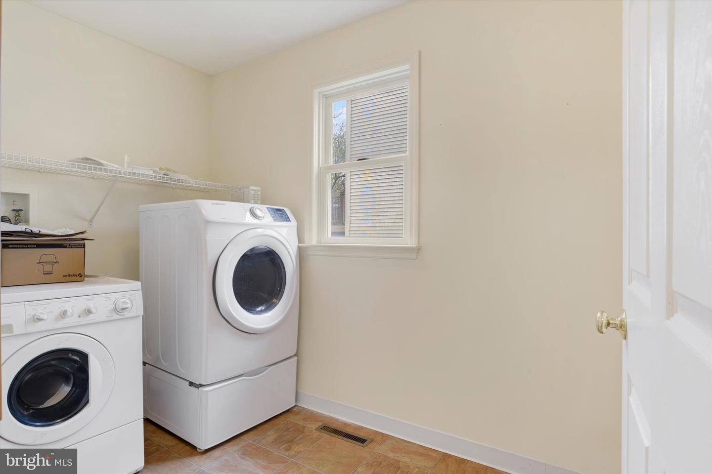 576 Kelker St Property Photo 23