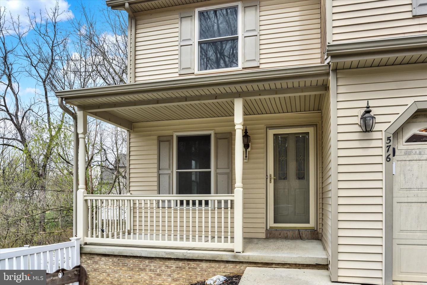 576 Kelker St Property Photo 27