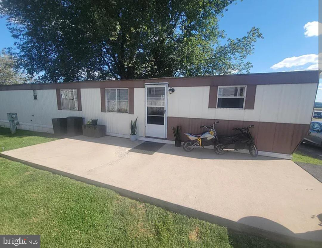 PADA2057850 Property Photo 1