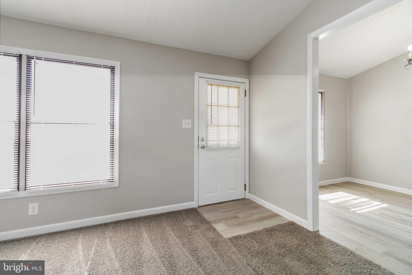 2 Rose Ave Property Photo 6