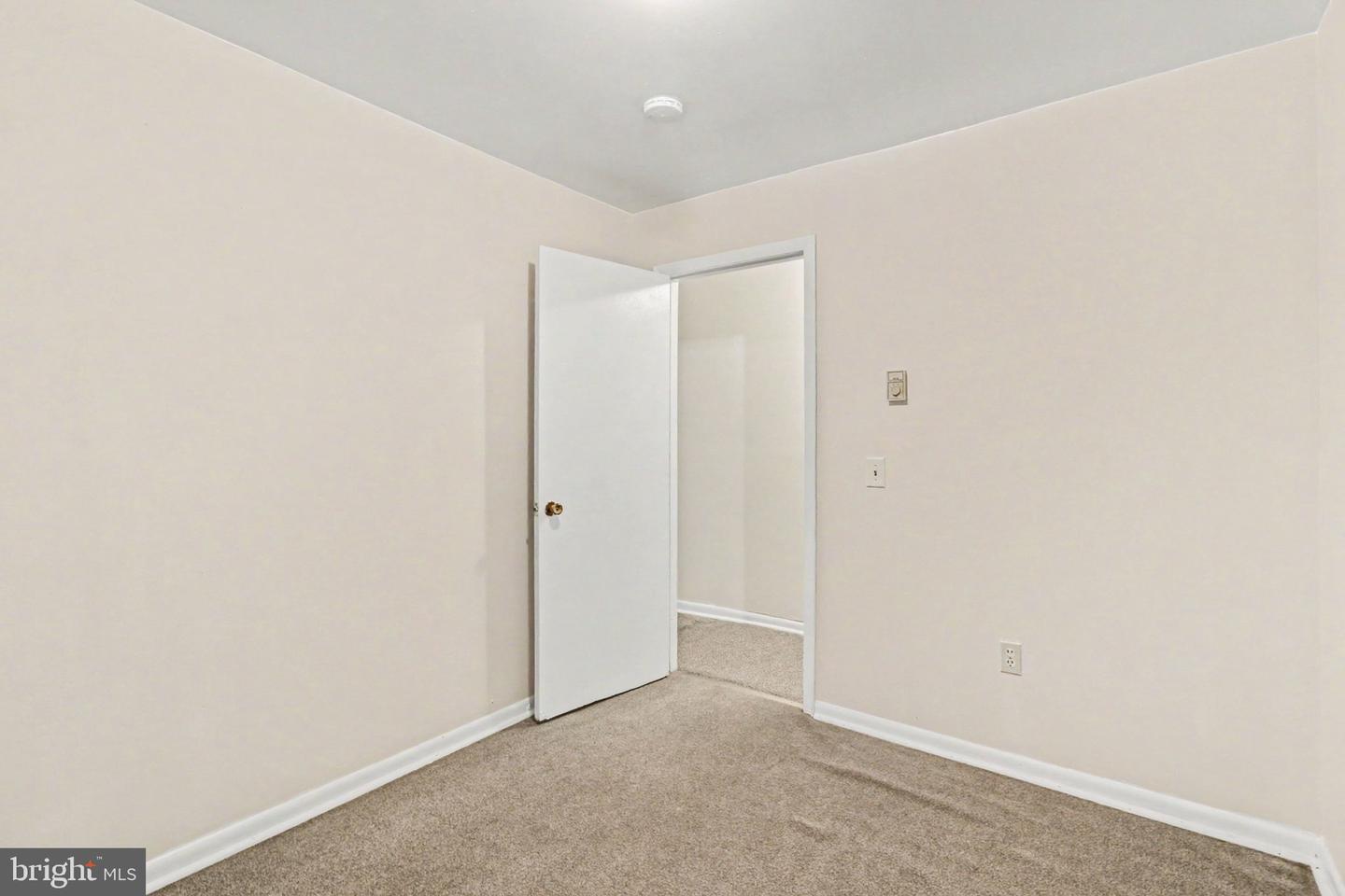 129 S 4th St Property Photo 6