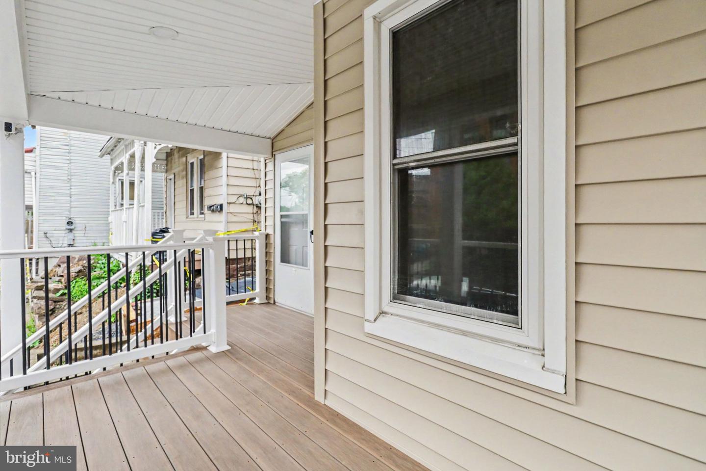 129 S 4th St Property Photo 11