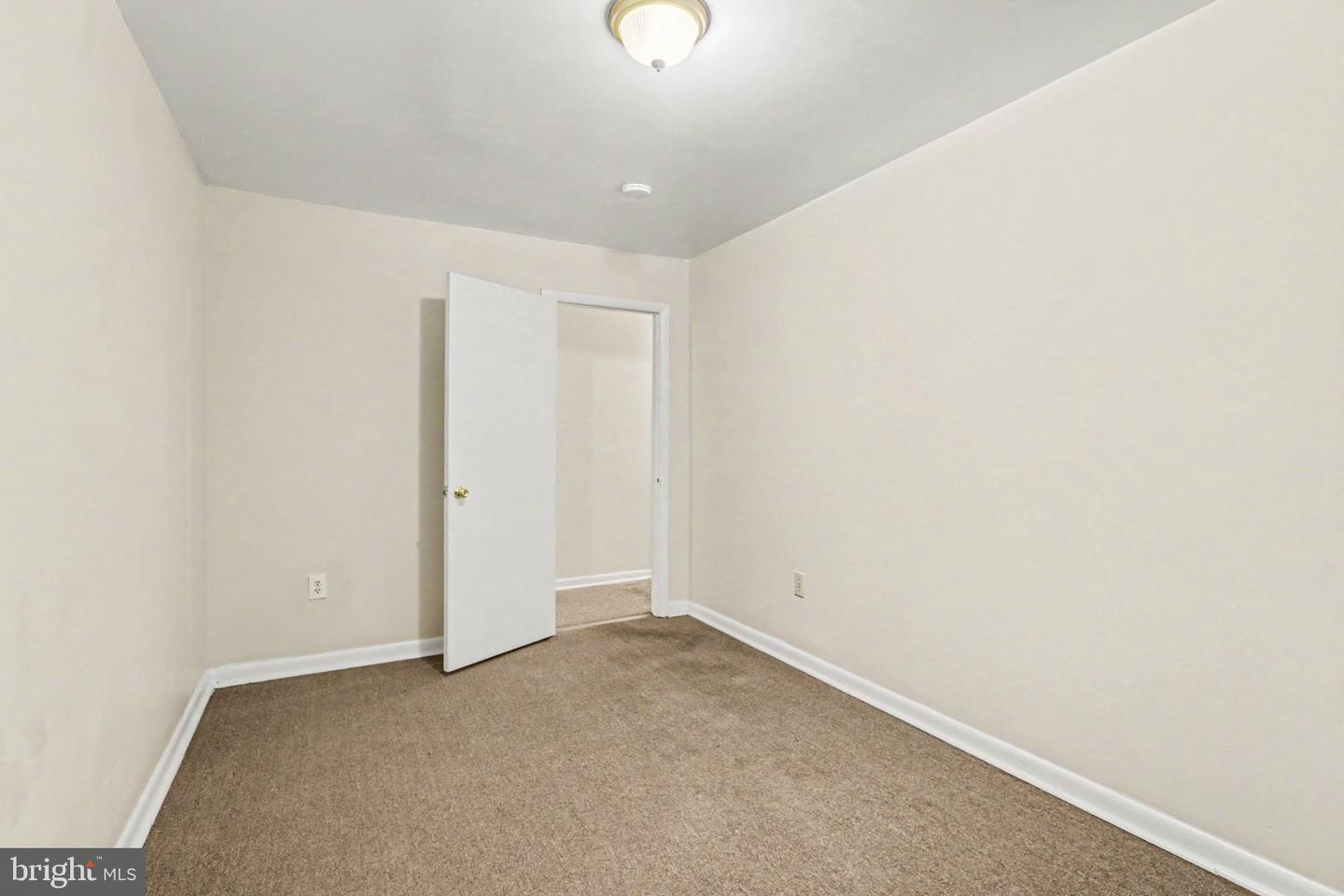 129 S 4th St Property Photo 21