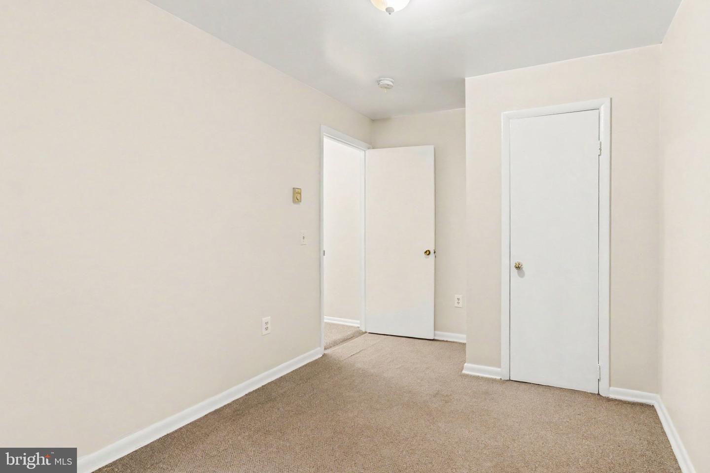 129 S 4th St Property Photo 22