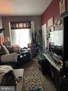 1353 Vernon St Property Photo 2