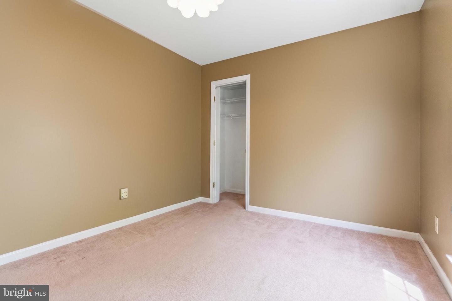 1221 Jill Dr Property Photo 27