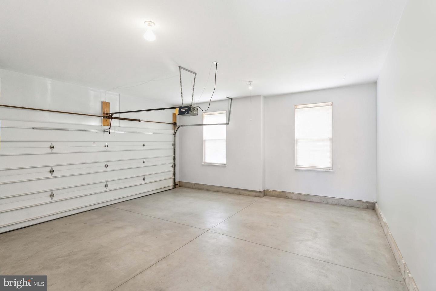 1221 Jill Dr Property Photo 34