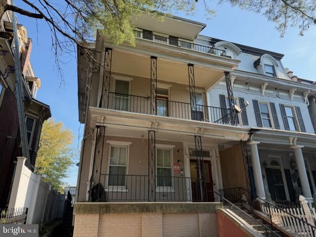 1330 Derry St Property Photo 1