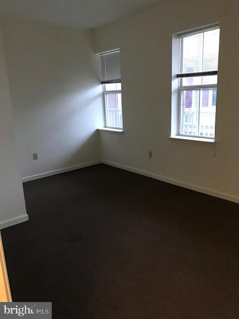 1330 Derry St Property Photo 14