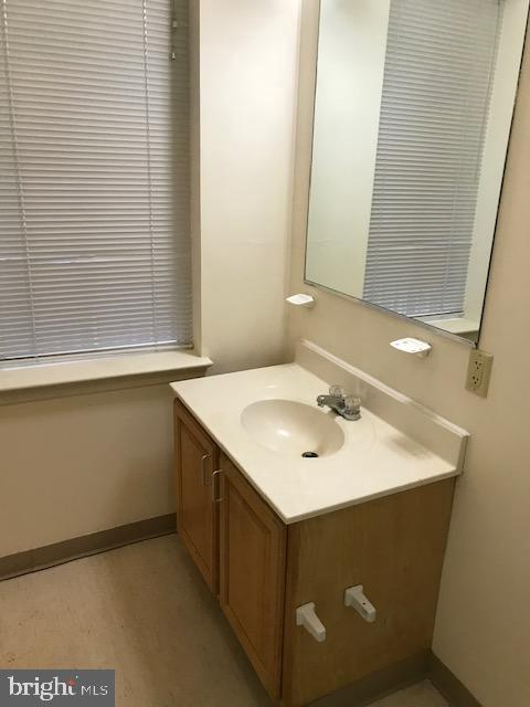 1330 Derry St Property Photo 17