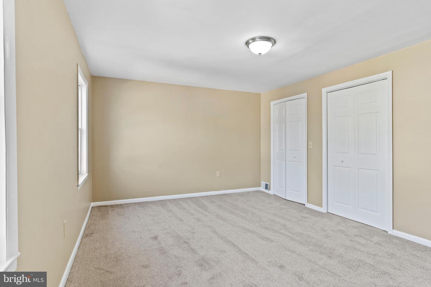 124 Lincoln St Property Photo 12